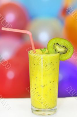 fresh kiwi juice