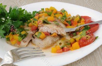 Sliced fish with vegetables