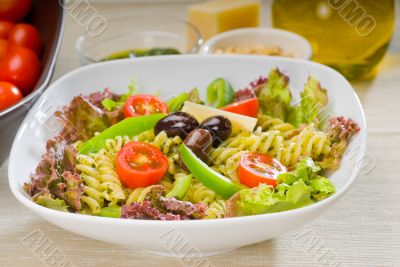 italian fusilli pasta salad