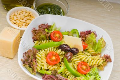 italian fusilli pasta salad