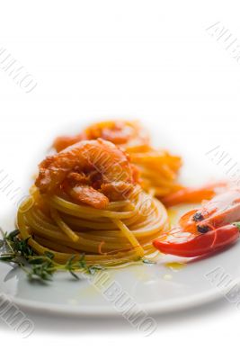 pasta and spicy shrimps