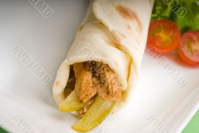 pita bread chicken roll