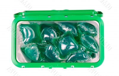 Green gel laundry capsules