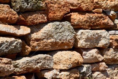 The ancient wall that archaeologists have found.