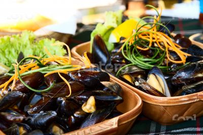 Mussels on the plate