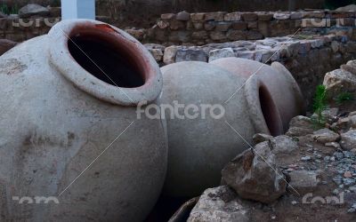 The ancient amphorae, which archaeologists have found.