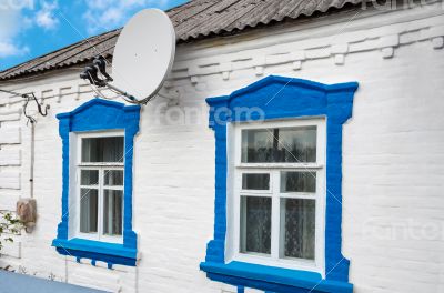Antenna on farmhouse
