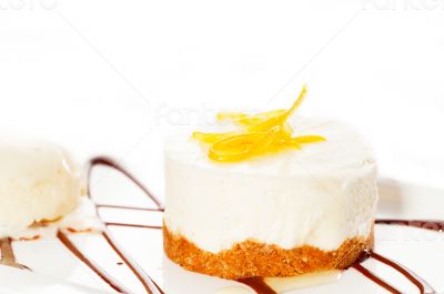  lemon mousse served whith lemon peel on top