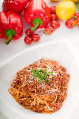 spaghetti pasta with bolognese sauce