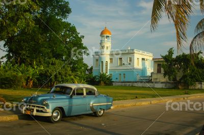 Chevrolet deluxe in Cuba