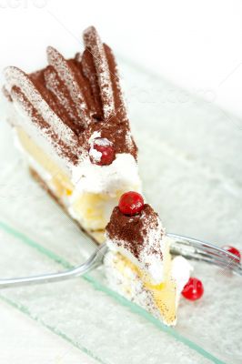whipped cream and ribes dessert cake slice
