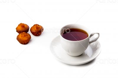 cup of tea with cupcakes