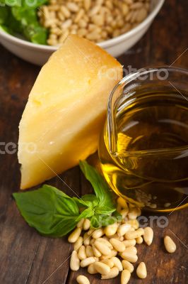 Italian basil pesto ingredients