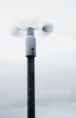 Anemometer