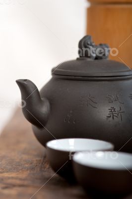 Chinese style pot and cups