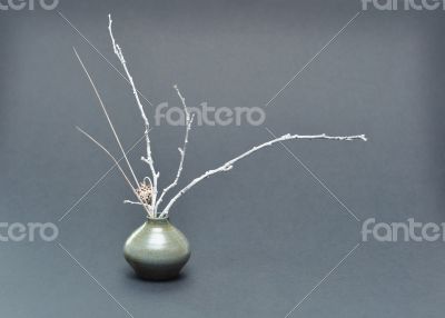 grey ikebana