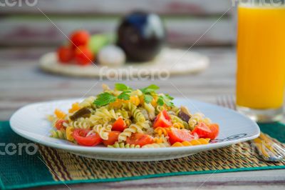 Italian pasta with vegetables