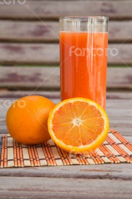 Light red oranges 