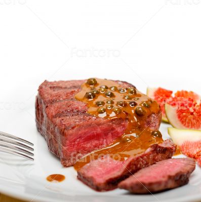 green peppercorn beef filet mignon