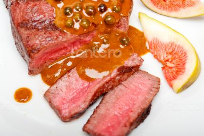 green peppercorn beef filet mignon