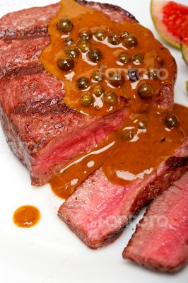 green peppercorn beef filet mignon