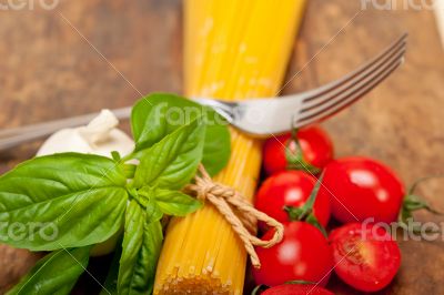 Italian spaghetti pasta tomato and basil
