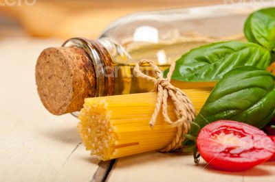 Italian spaghetti pasta tomato and basil