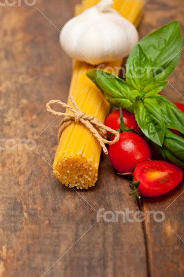 Italian spaghetti pasta tomato and basil