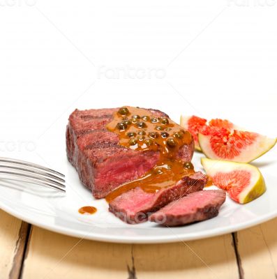 green peppercorn beef filet mignon