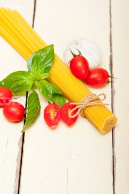 Italian spaghetti pasta tomato and basil