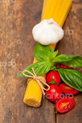Italian spaghetti pasta tomato and basil