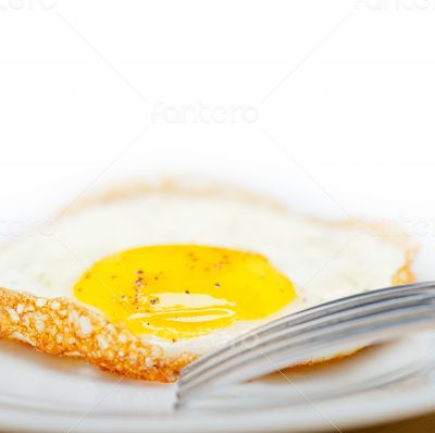egg sunny side up
