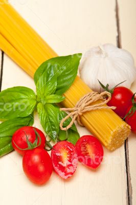Italian spaghetti pasta tomato and basil