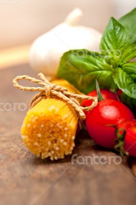 Italian spaghetti pasta tomato and basil