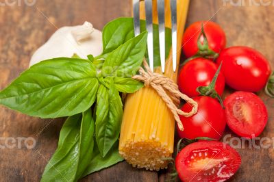 Italian spaghetti pasta tomato and basil