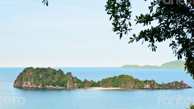 High viewpoint Ko Maphrao island in the ocean