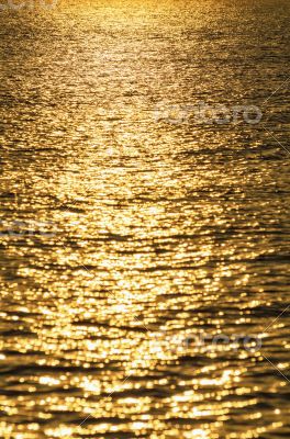 Water surface gold