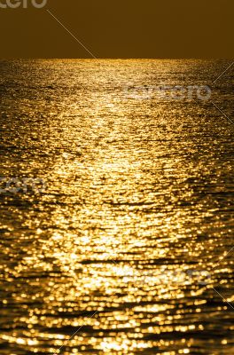 Water surface gold