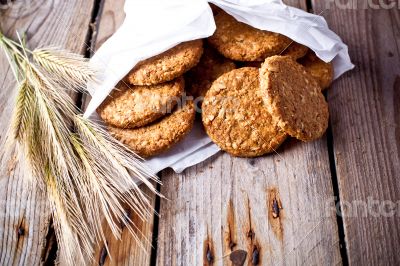 crispy oat cookies and ears