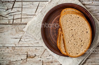 rye bread in a plate 