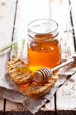 crackers and honey