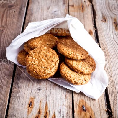 fresh crispy oat cookies