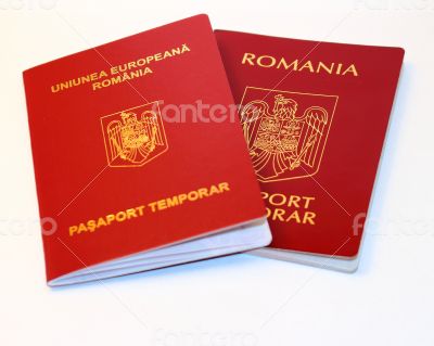 Romanian passport