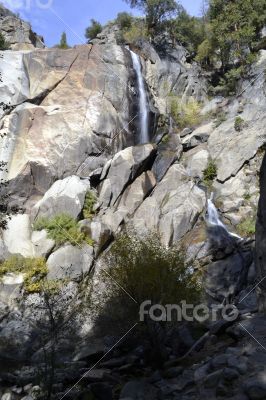 Kings Canyon\'s waterfall