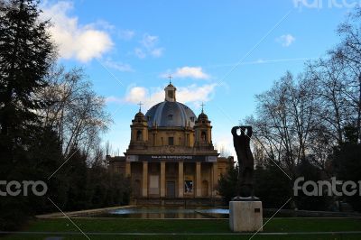 Monumento a los caidos