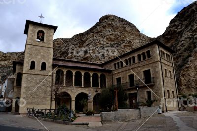 Iglesia de la Virgen del Olmo