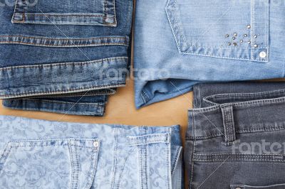 Jeans of various colors, the top view