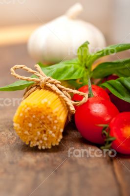 Italian spaghetti pasta tomato and basil