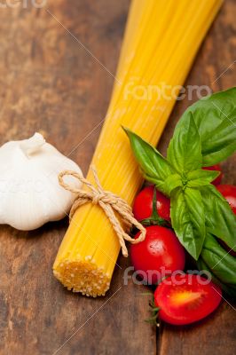 Italian spaghetti pasta tomato and basil