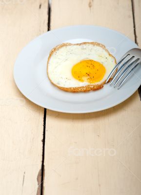 egg sunny side up